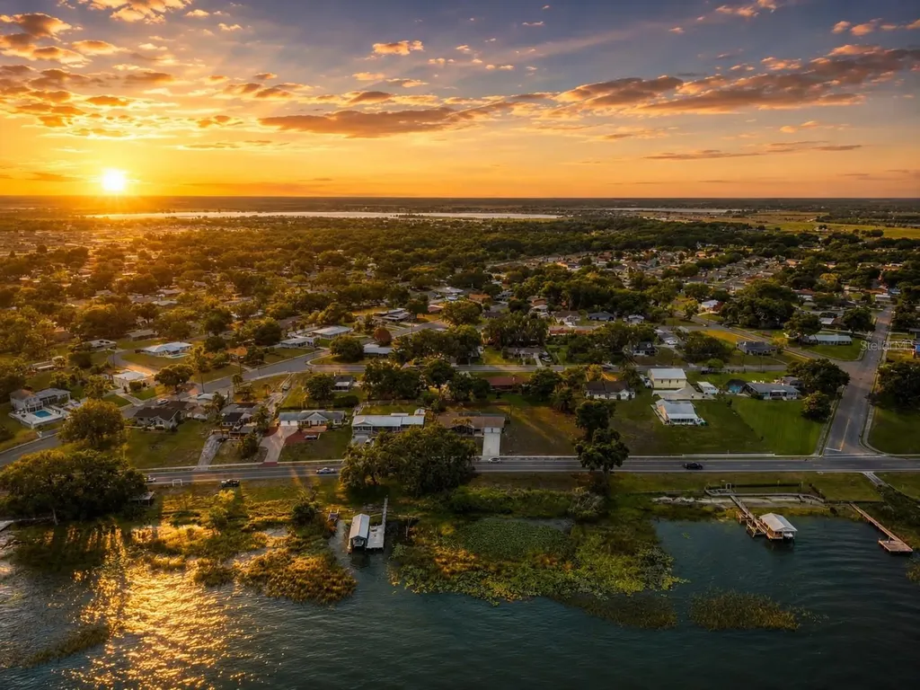 1316 Lake Ariana Boulevard Auburndale FL 33823