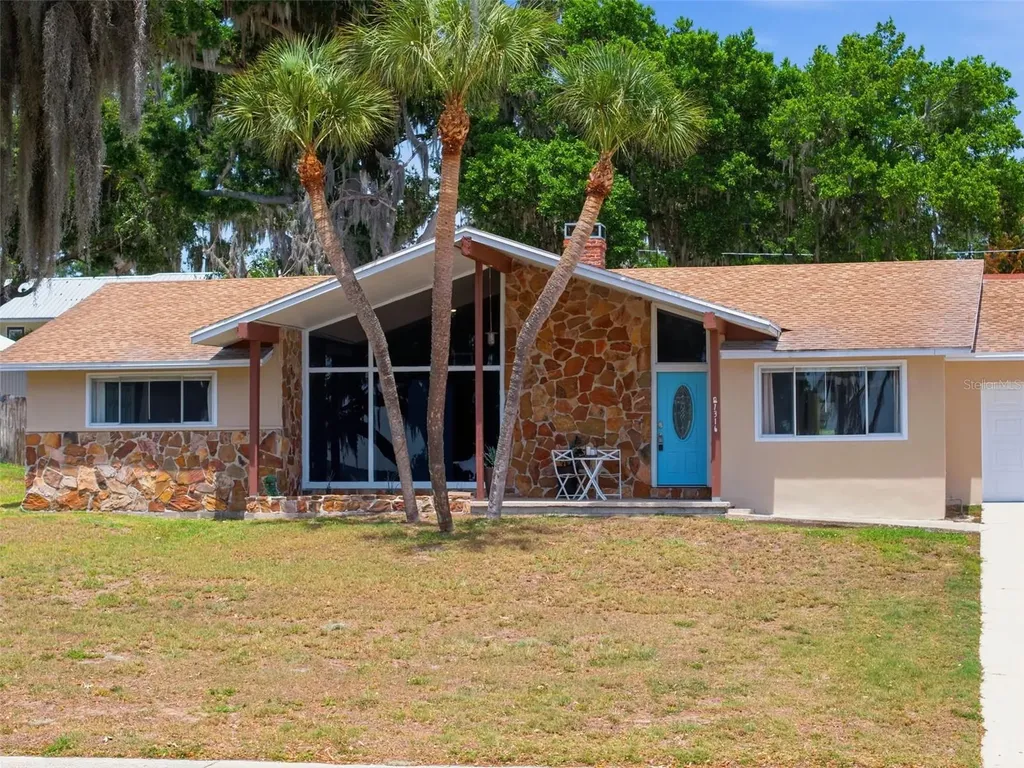 1316 Lake Ariana Boulevard Auburndale FL 33823