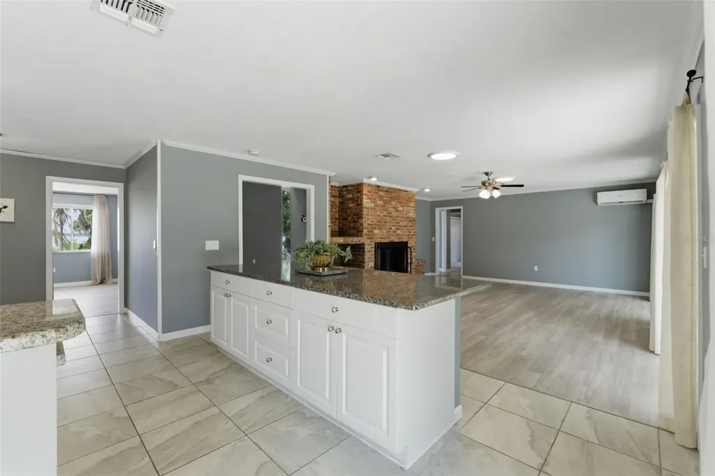 1316 Lake Ariana Boulevard Auburndale FL 33823