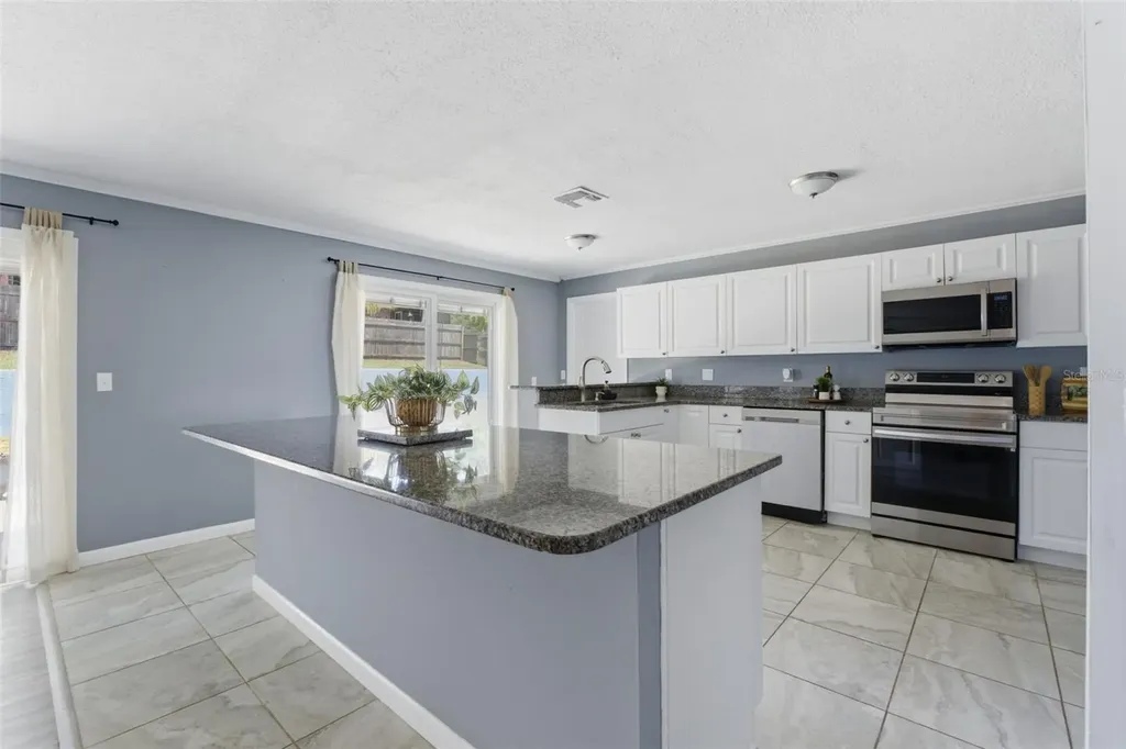 1316 Lake Ariana Boulevard Auburndale FL 33823