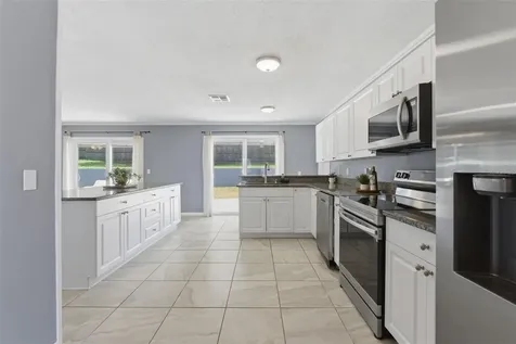 1316 Lake Ariana Boulevard Auburndale FL 33823
