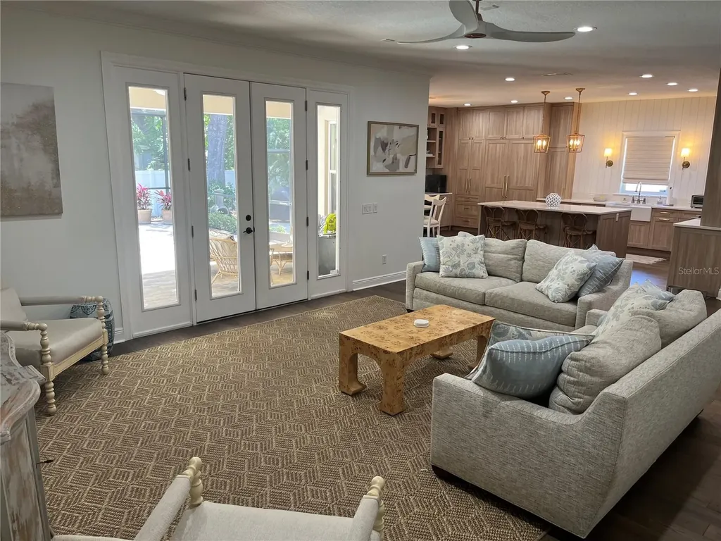 3820 W San Luis Street Tampa FL 33629