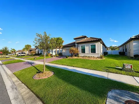 1710 Goblet Cove St, Kissimmee FL 34746