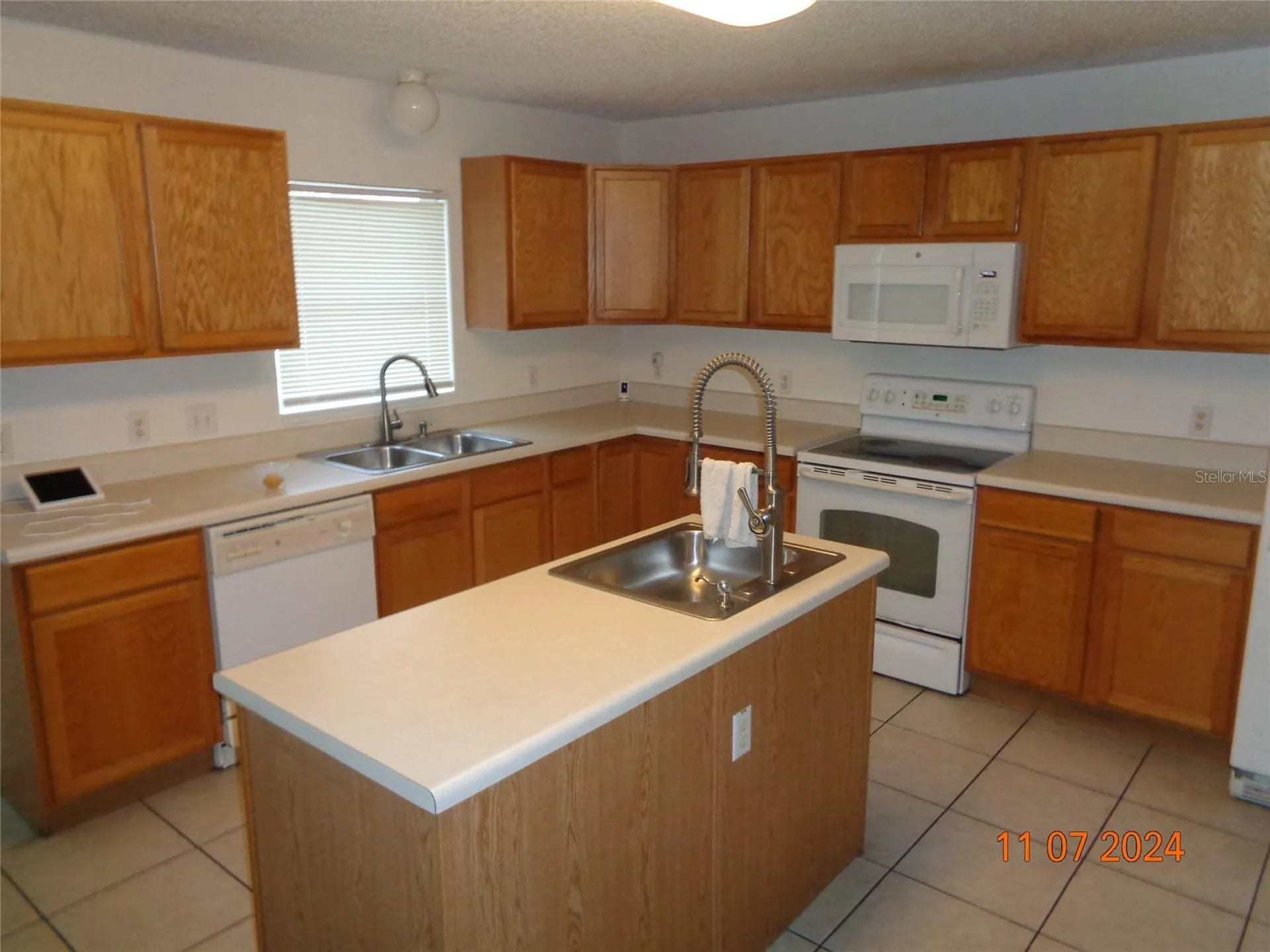 1914 Lynn River Drive Deltona FL 32738