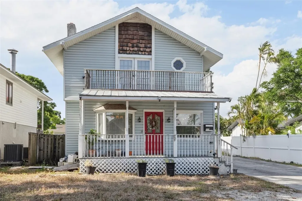 757 32nd Avenue N St Petersburg FL 33704