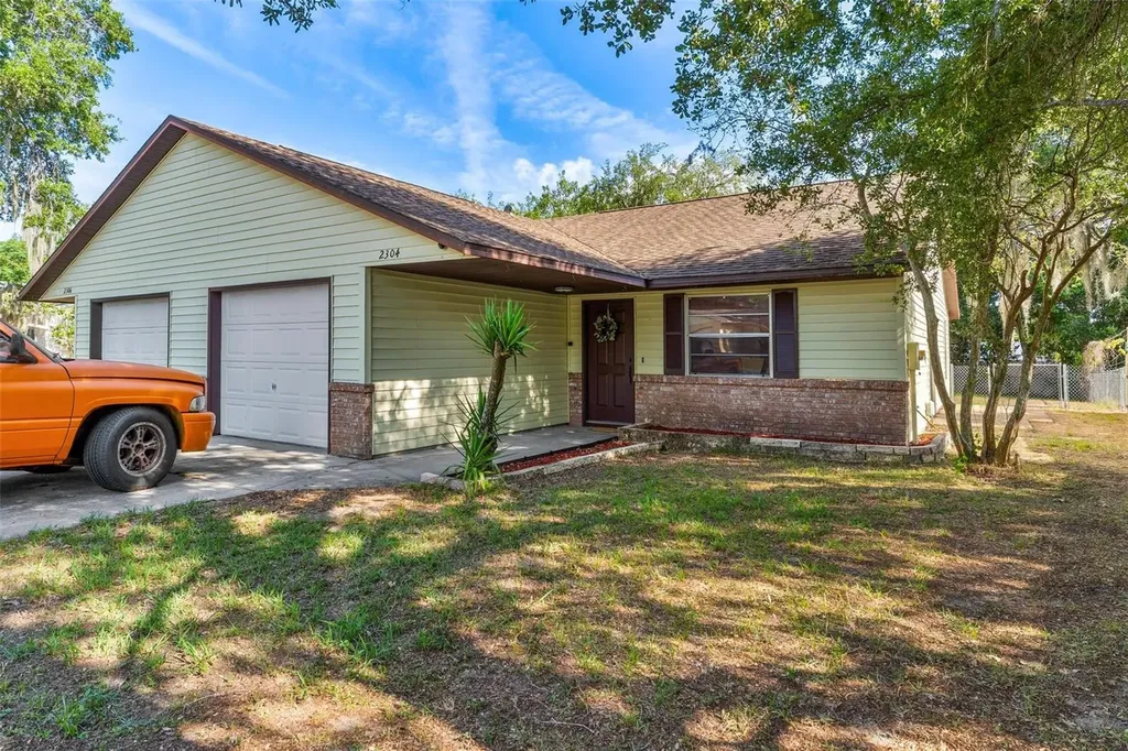 2304 Centennial Boulevard Leesburg FL 34748
