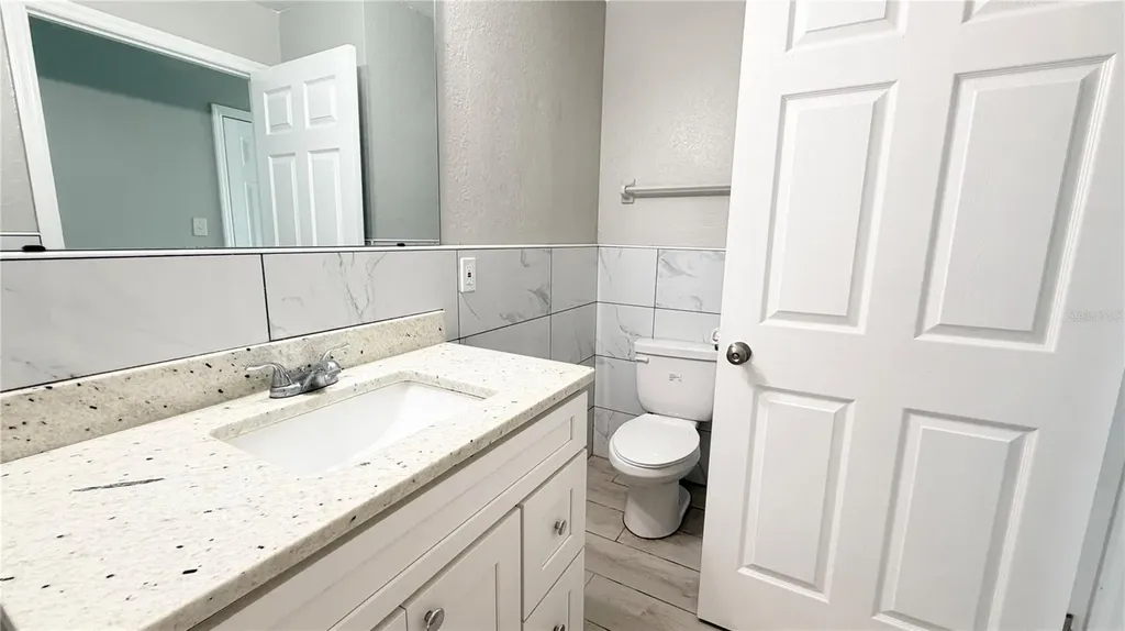 11 E Ella J Gilmore Street Apopka FL 32703