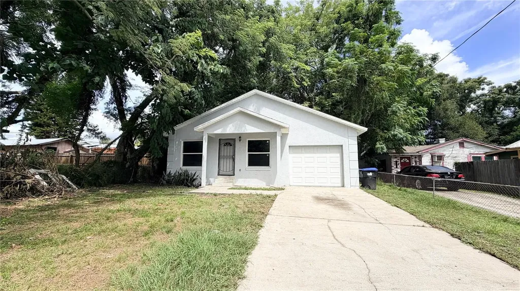 11 E Ella J Gilmore Street Apopka FL 32703