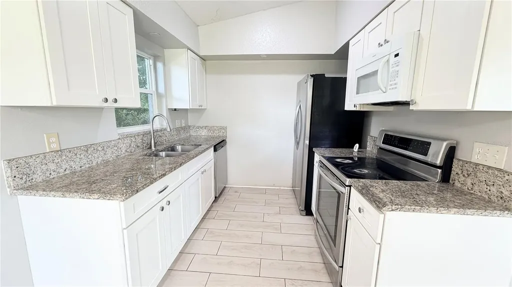 11 E Ella J Gilmore Street Apopka FL 32703