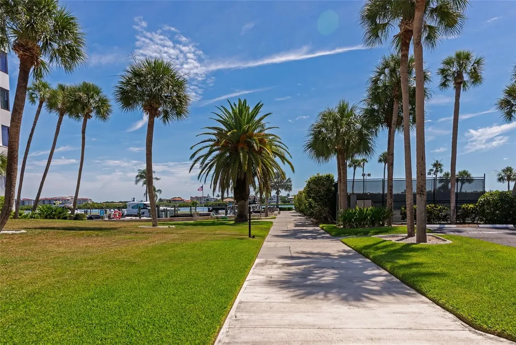 5855 Midnight Pass Road Sarasota FL 34242