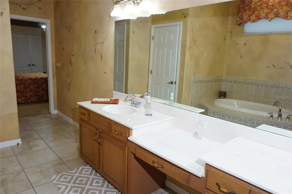 6402 Barcellona Road Land O Lakes FL 34637