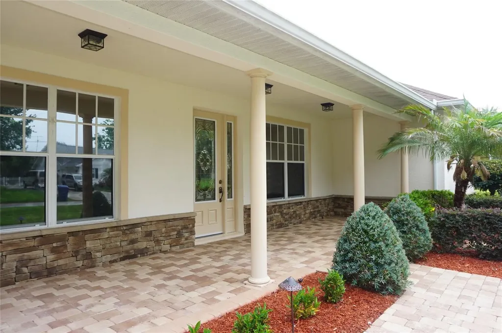 6402 Barcellona Road Land O Lakes FL 34637