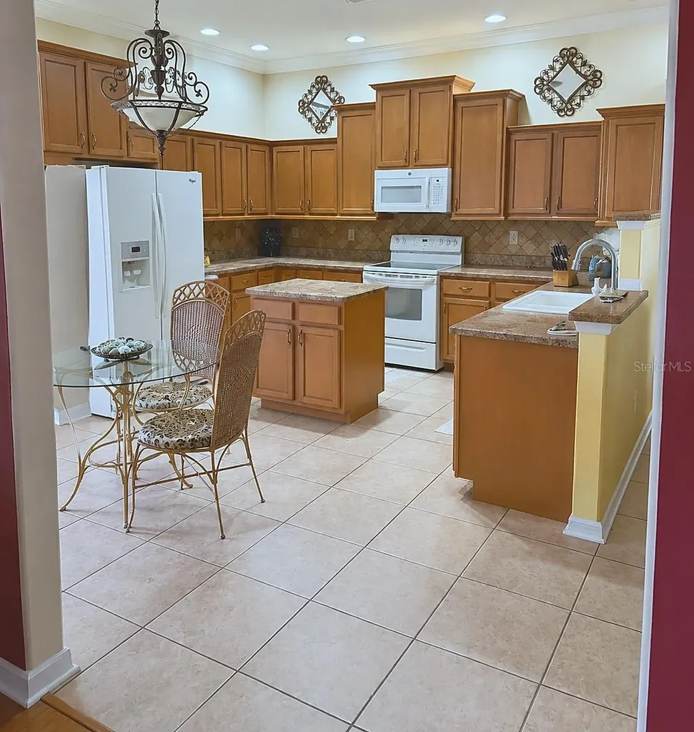 6402 Barcellona Road Land O Lakes FL 34637