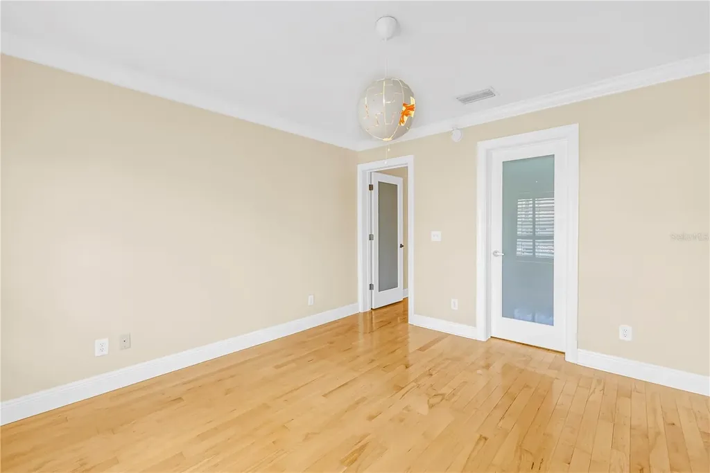 409 Barcelona Drive St Petersburg FL 33716