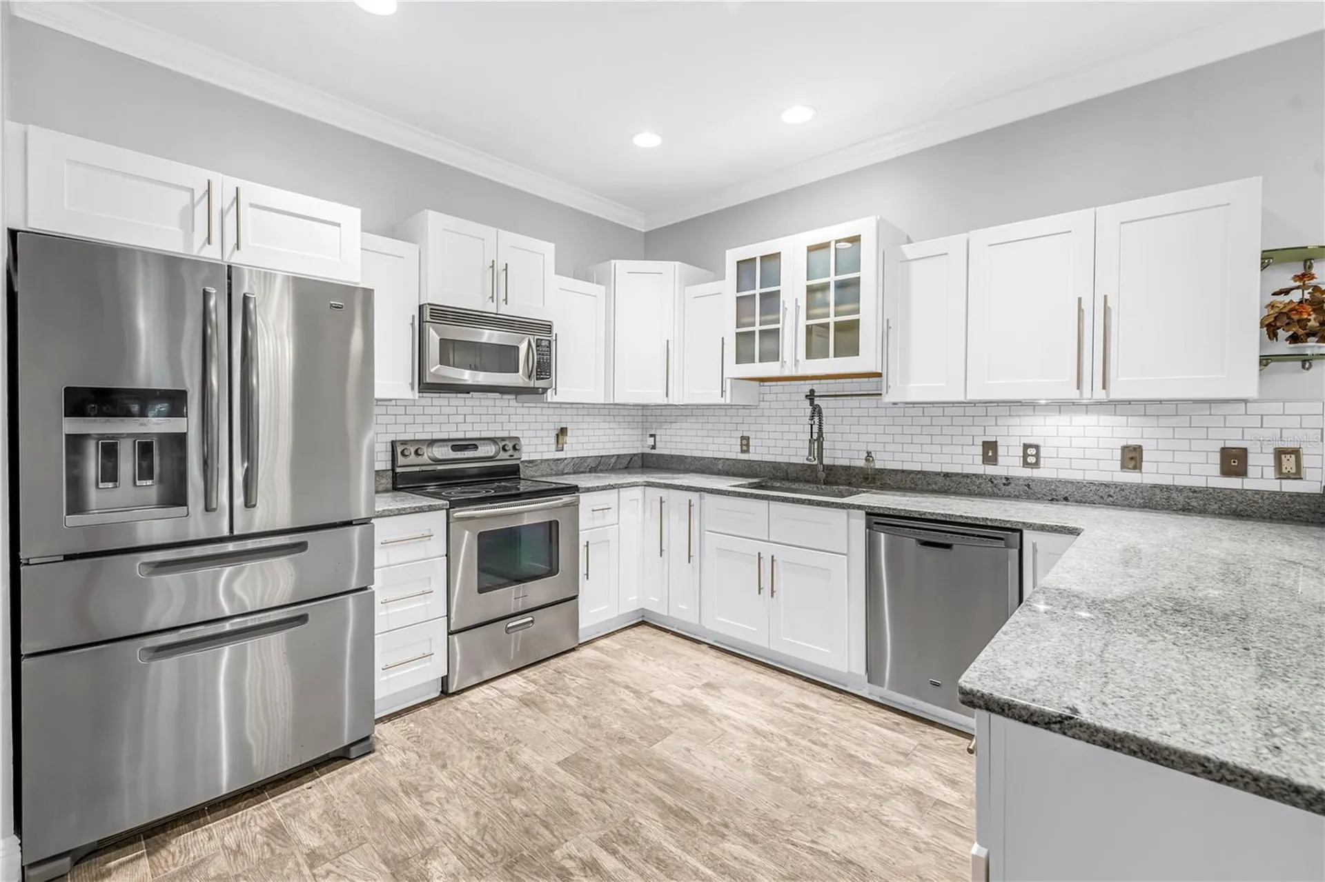 409 Barcelona Drive St Petersburg FL 33716