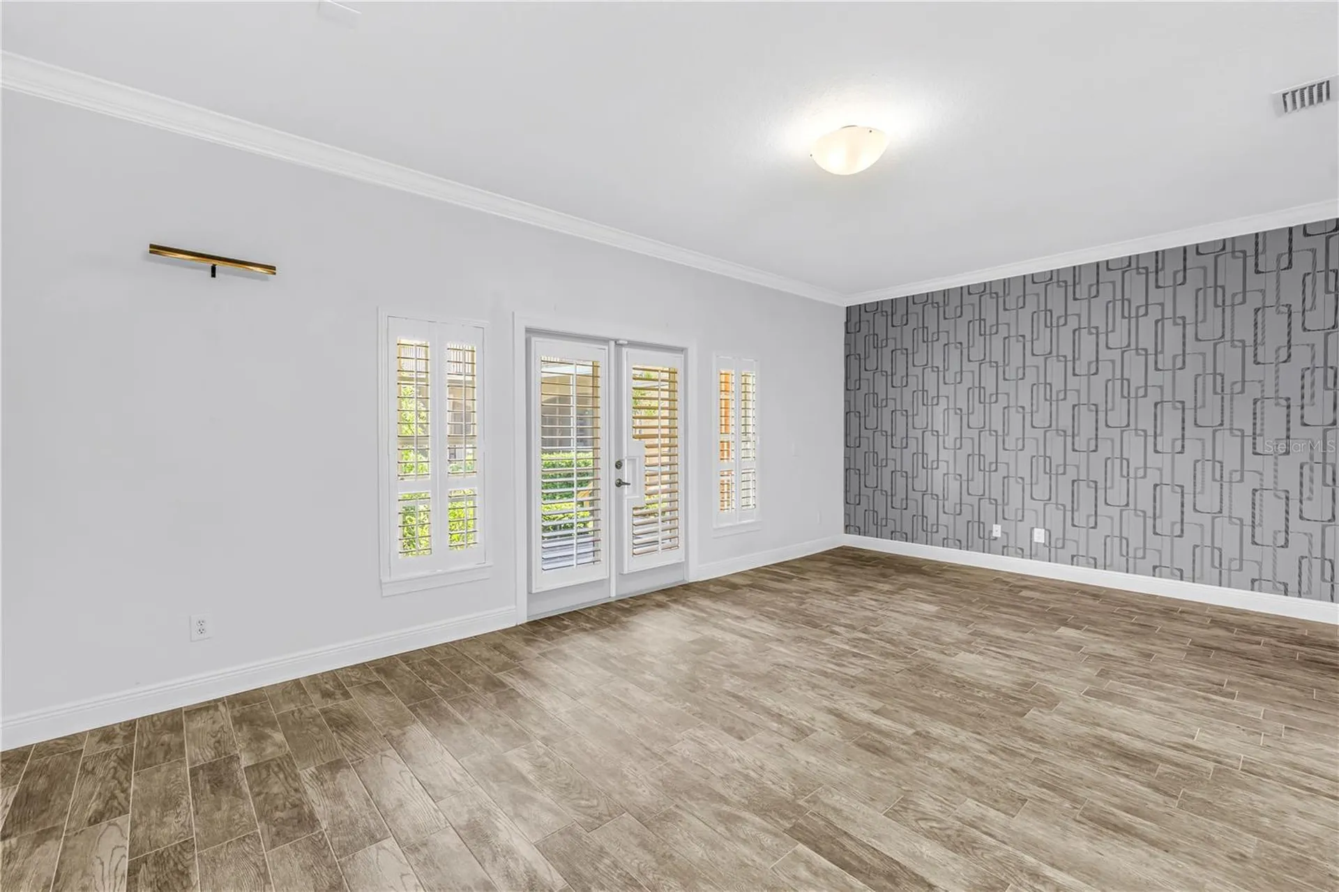 409 Barcelona Drive St Petersburg FL 33716
