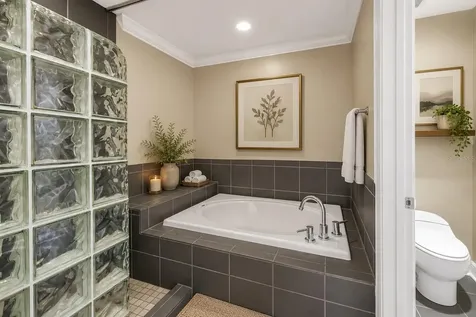 409 Barcelona Drive St Petersburg FL 33716