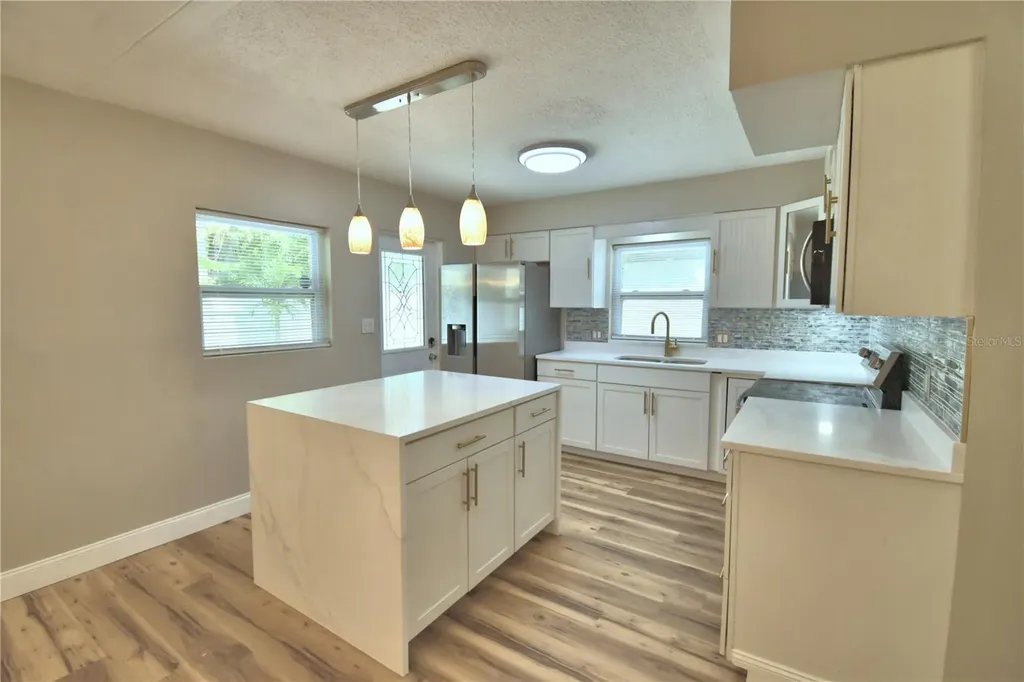3553 Center Circle Largo FL 33774