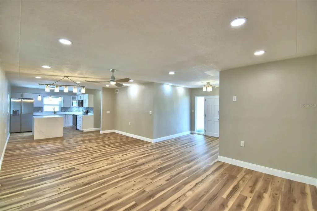 3553 Center Circle Largo FL 33774