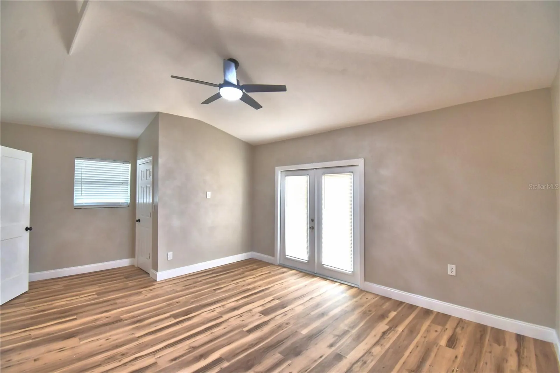 3553 Center Circle Largo FL 33774
