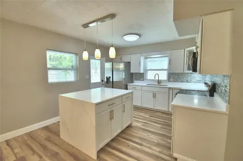 3553 Center Circle Largo FL 33774
