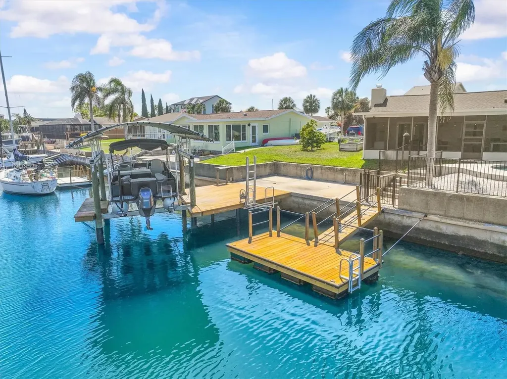 15722 Donzi Drive Hudson FL 34667