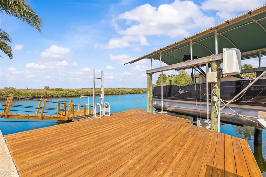 15722 Donzi Drive Hudson FL 34667