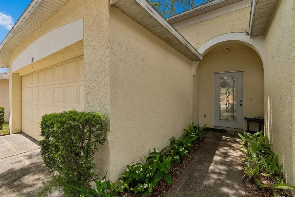 912 Grand Canyon Drive Valrico FL 33594