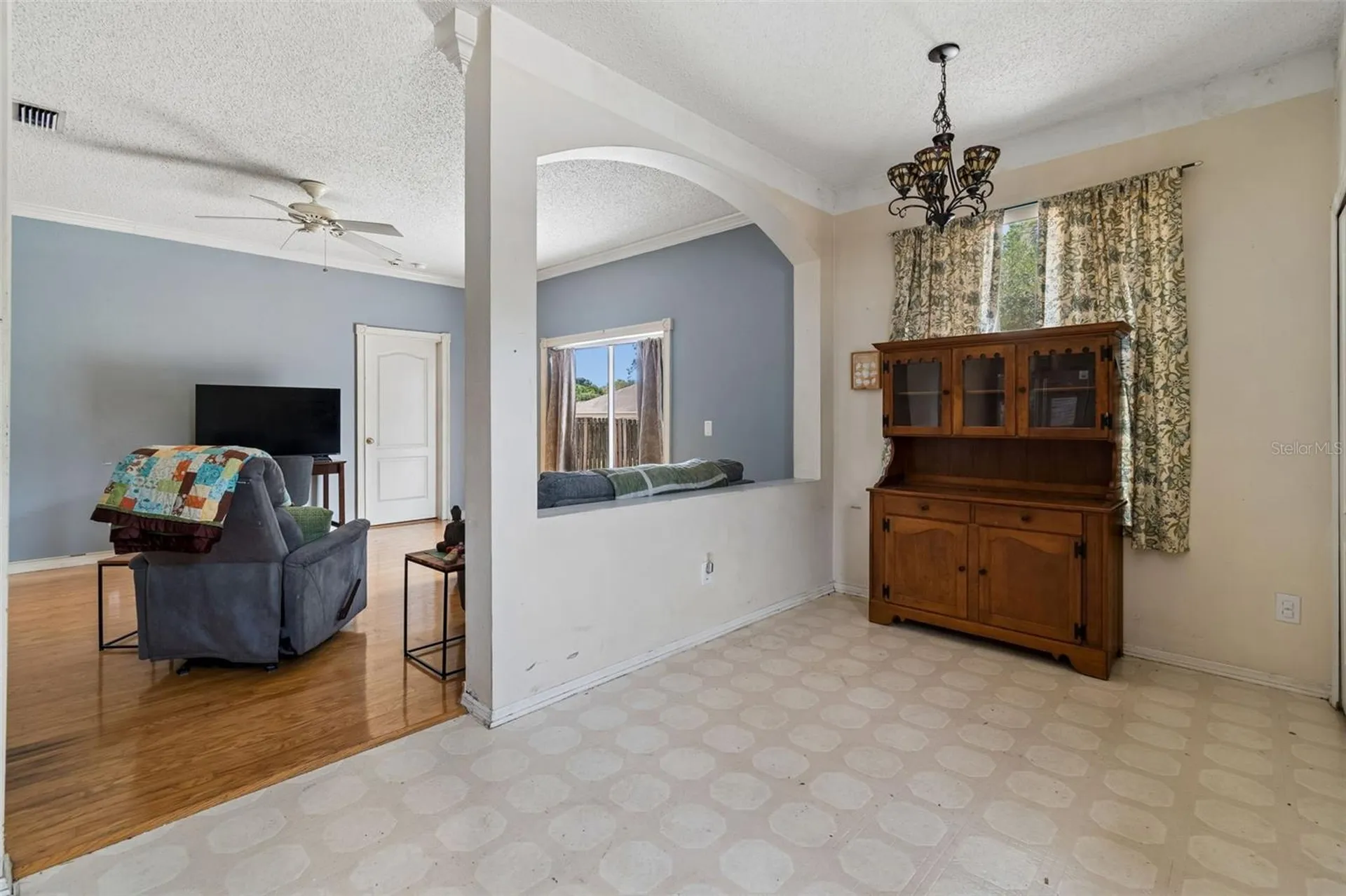 912 Grand Canyon Drive Valrico FL 33594