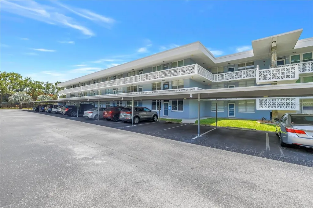 4720 Locust Street NE St Petersburg FL 33703