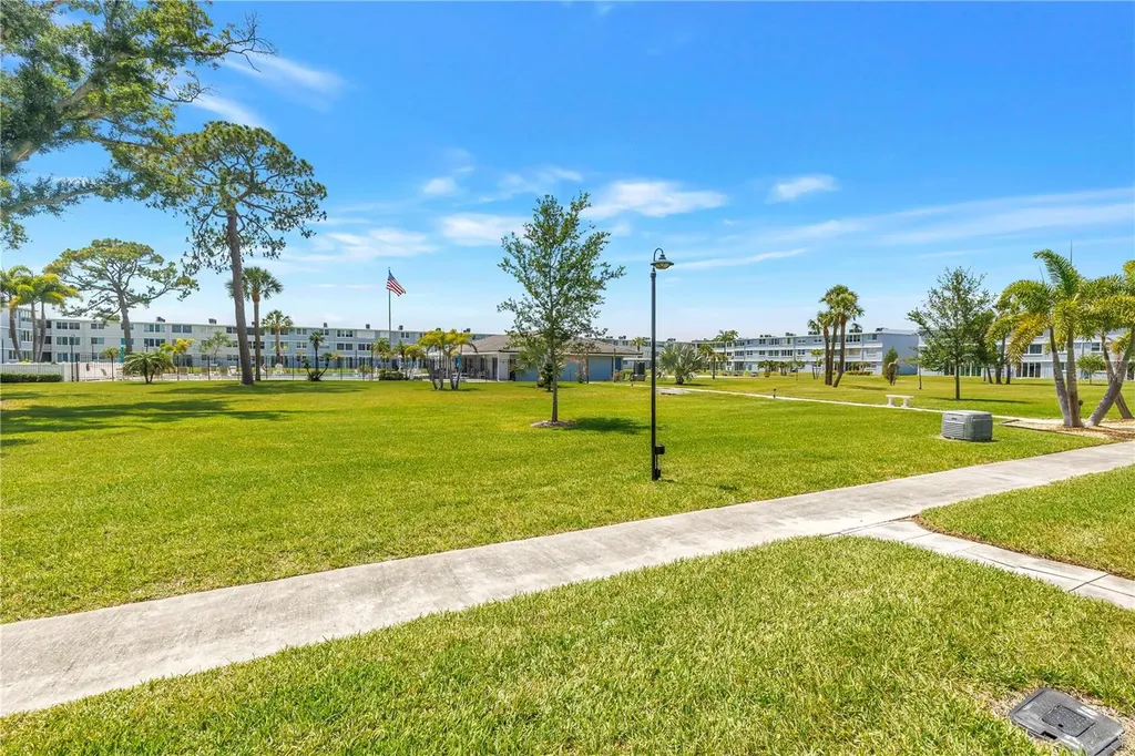 4720 Locust Street NE St Petersburg FL 33703