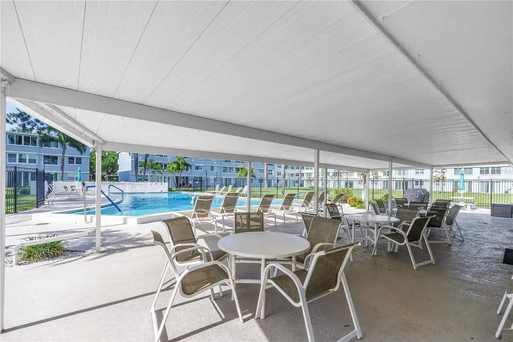 4720 Locust Street NE St Petersburg FL 33703