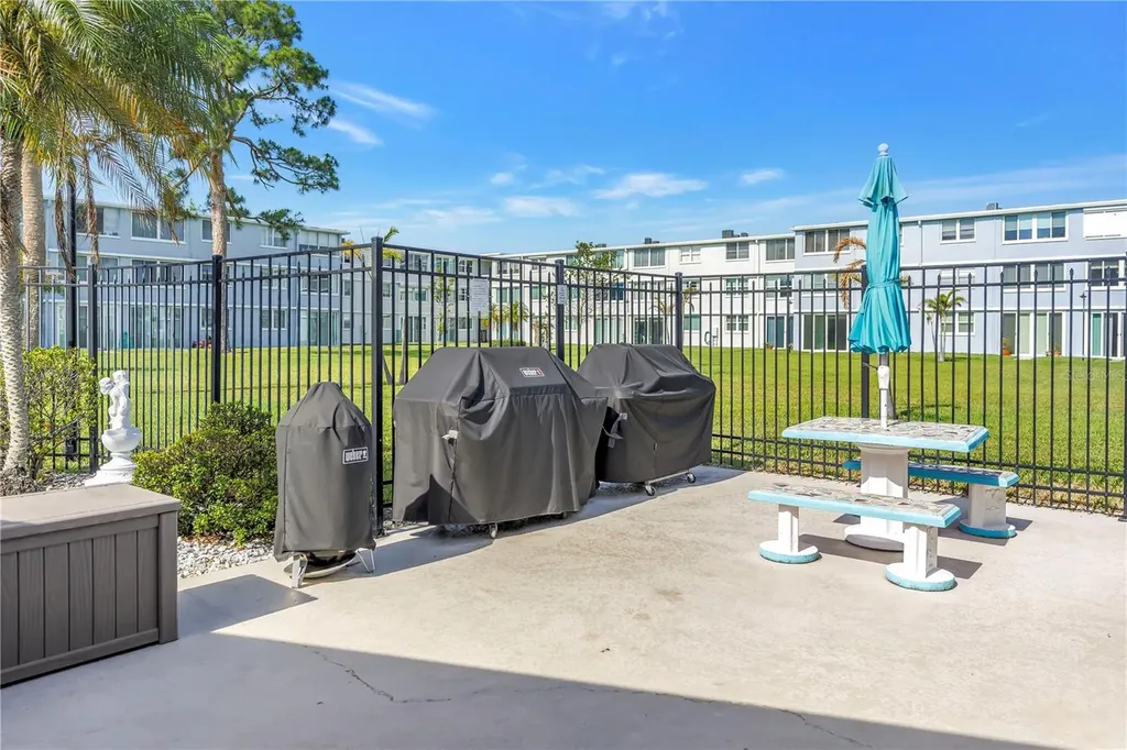 4720 Locust Street NE St Petersburg FL 33703