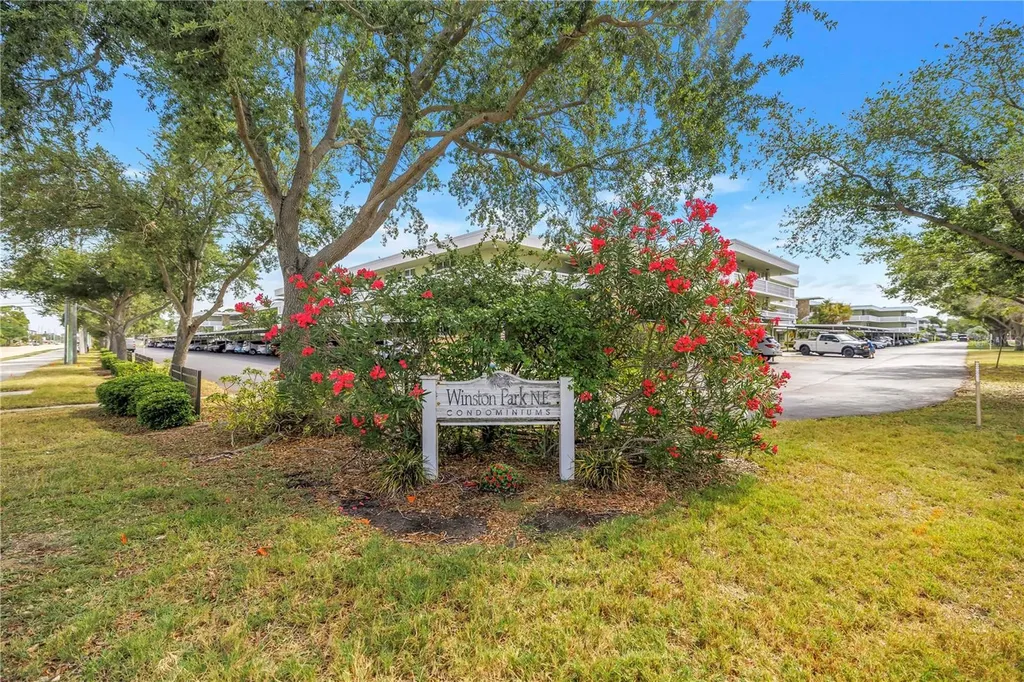 4720 Locust Street NE St Petersburg FL 33703