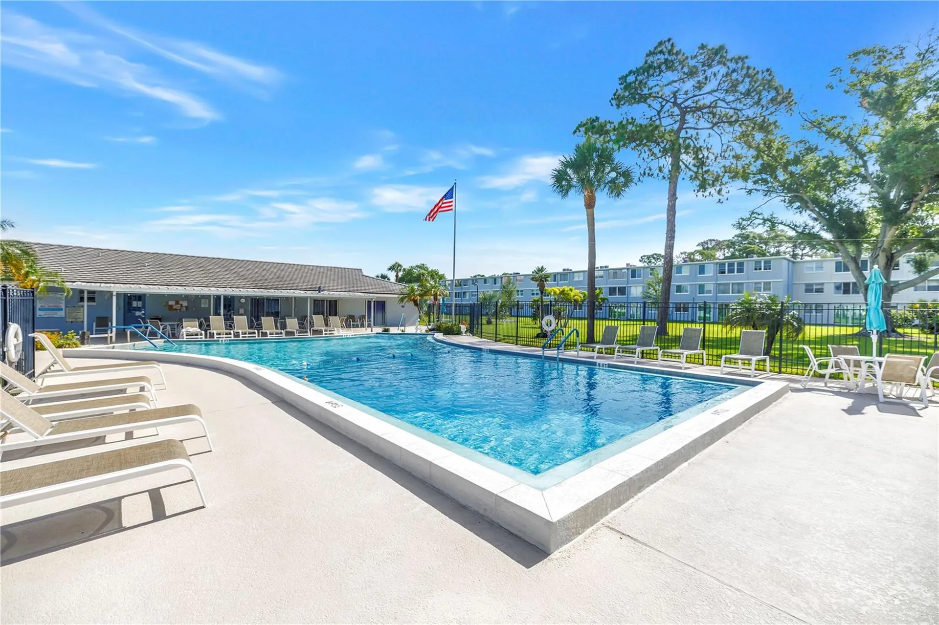 4720 Locust Street NE St Petersburg FL 33703