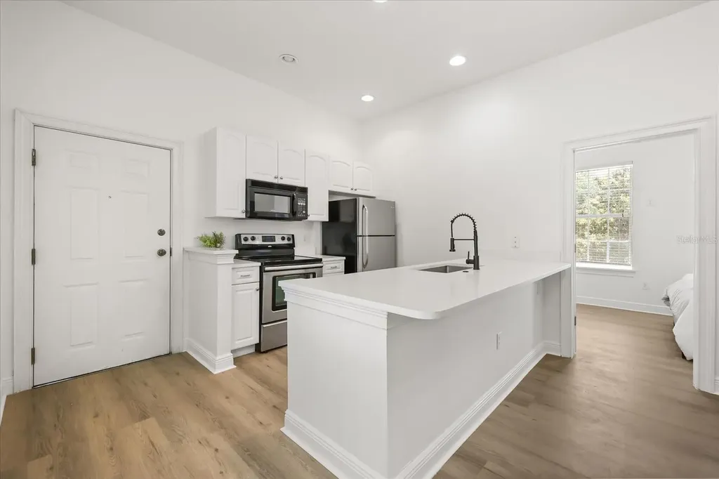 1567 Lake Baldwin Lane Orlando FL 32814