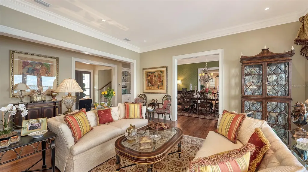 667 Mourning Dove Drive Sarasota FL 34236