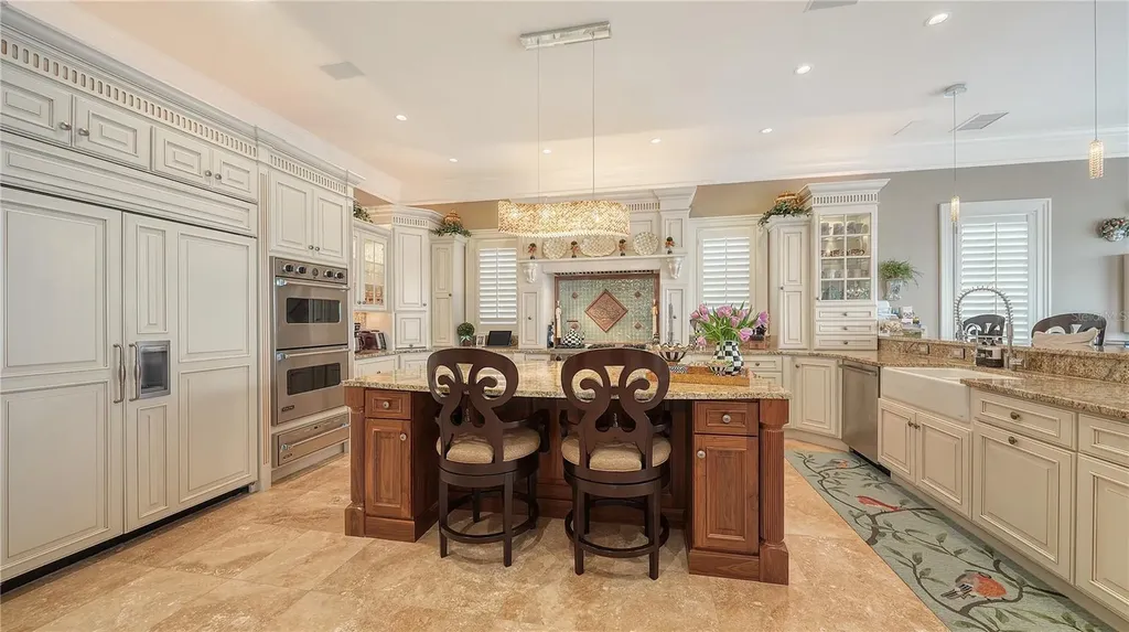 667 Mourning Dove Drive Sarasota FL 34236
