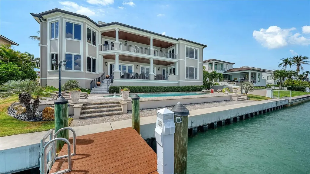 667 Mourning Dove Drive Sarasota FL 34236