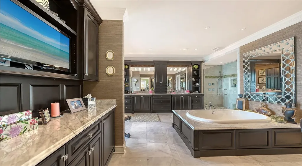 667 Mourning Dove Drive Sarasota FL 34236