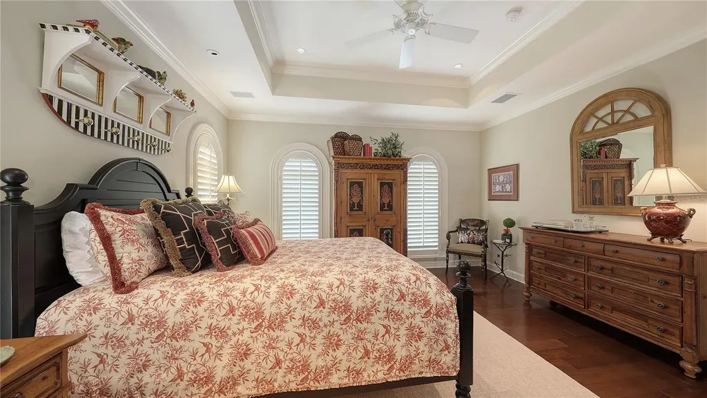 667 Mourning Dove Drive Sarasota FL 34236