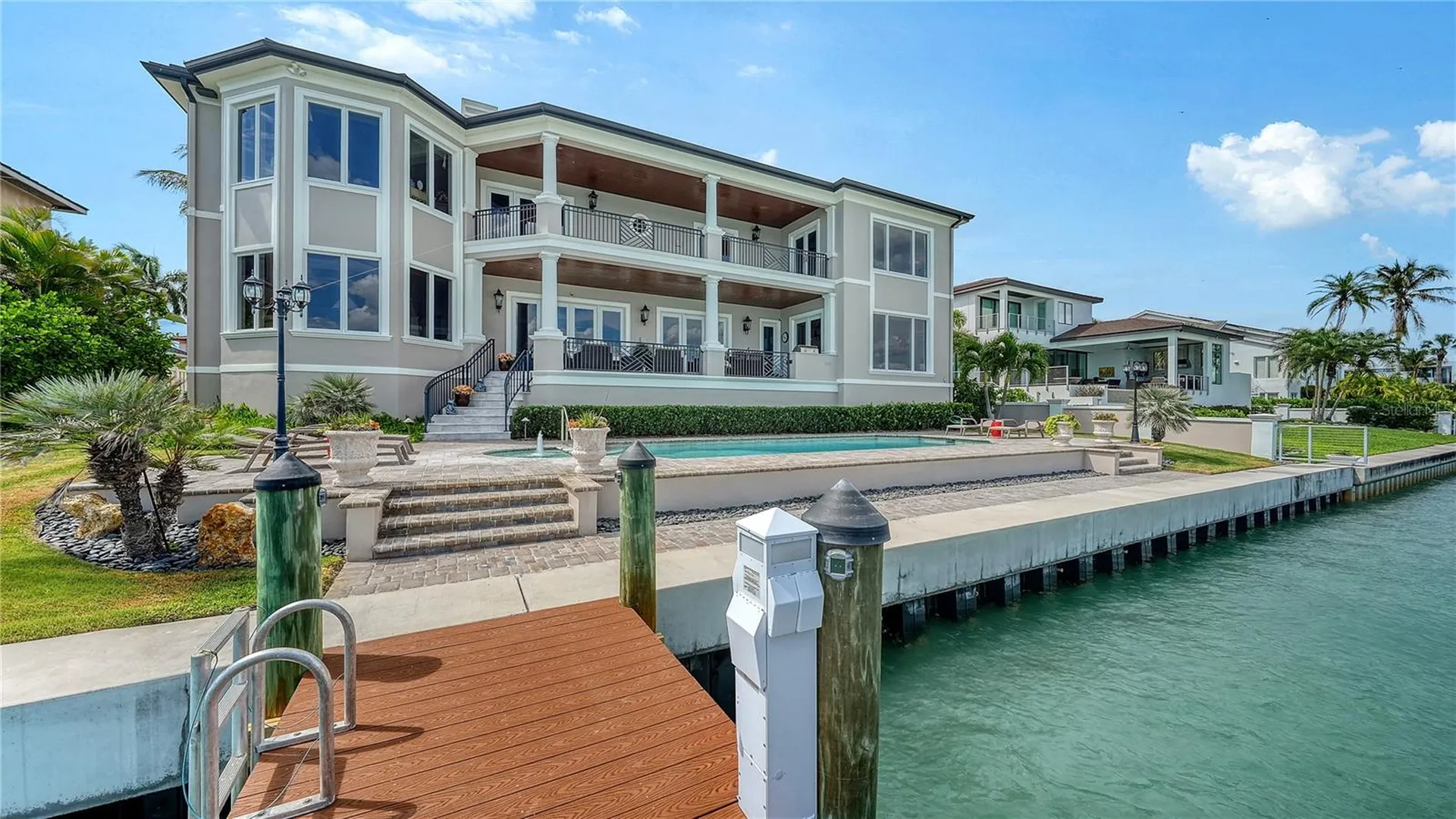 667 Mourning Dove Drive Sarasota FL 34236