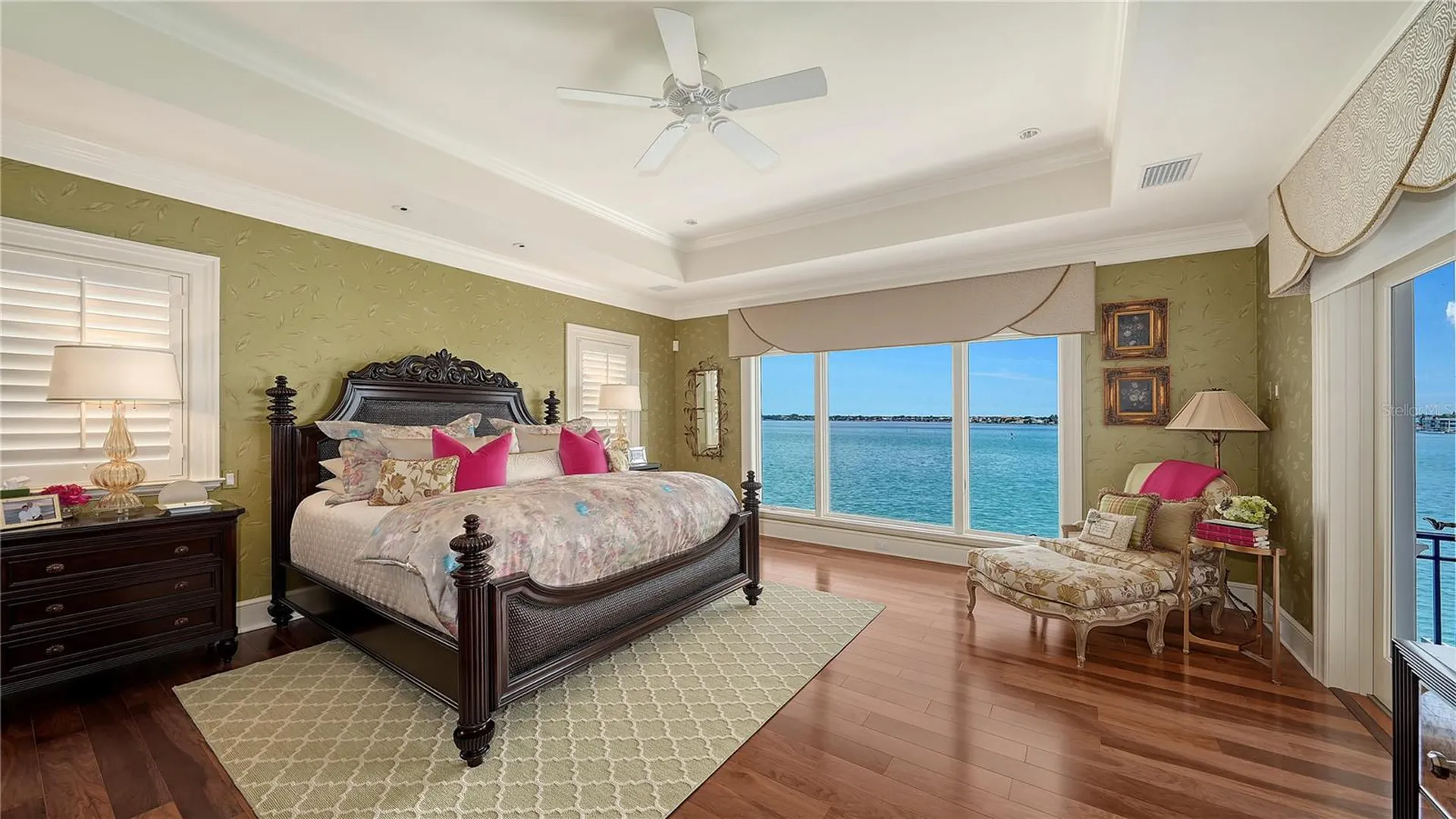 667 Mourning Dove Drive Sarasota FL 34236
