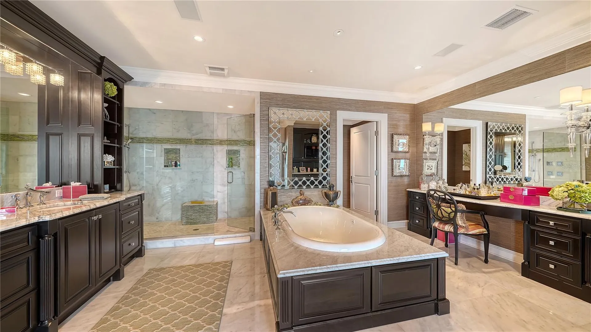 667 Mourning Dove Drive Sarasota FL 34236