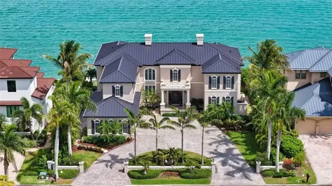 667 Mourning Dove Drive Sarasota FL 34236