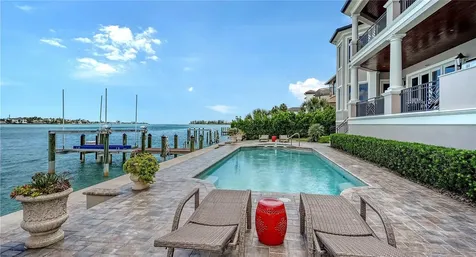667 Mourning Dove Drive Sarasota FL 34236