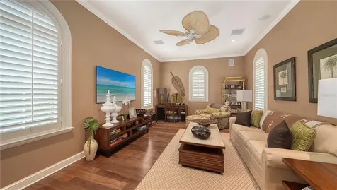667 Mourning Dove Drive Sarasota FL 34236