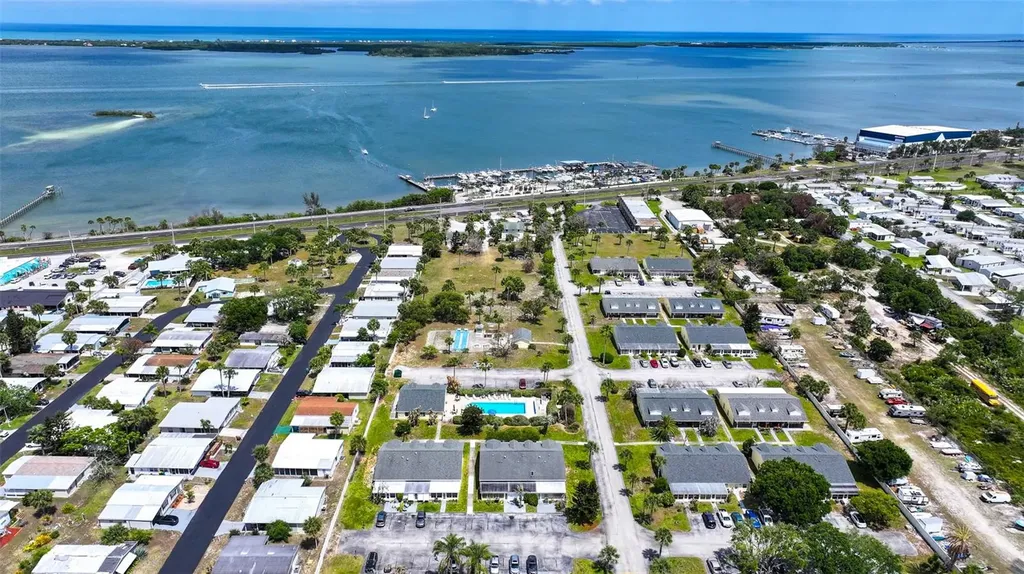 8520 Us Highway 1 Micco FL 32976