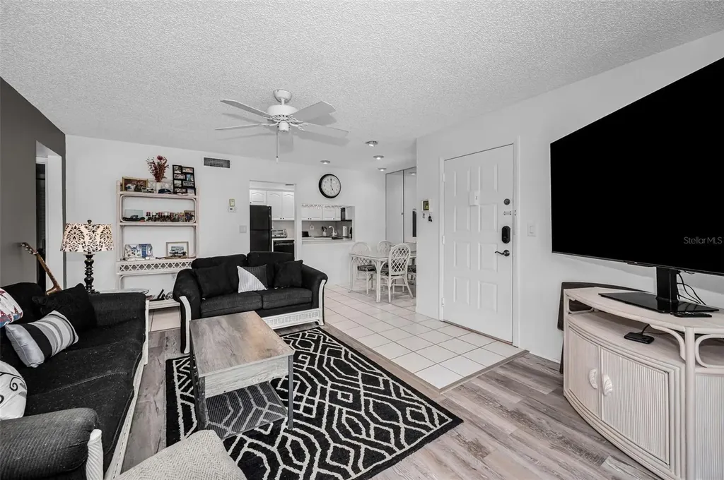 2600 Pine Ridge Way S Palm Harbor FL 34684