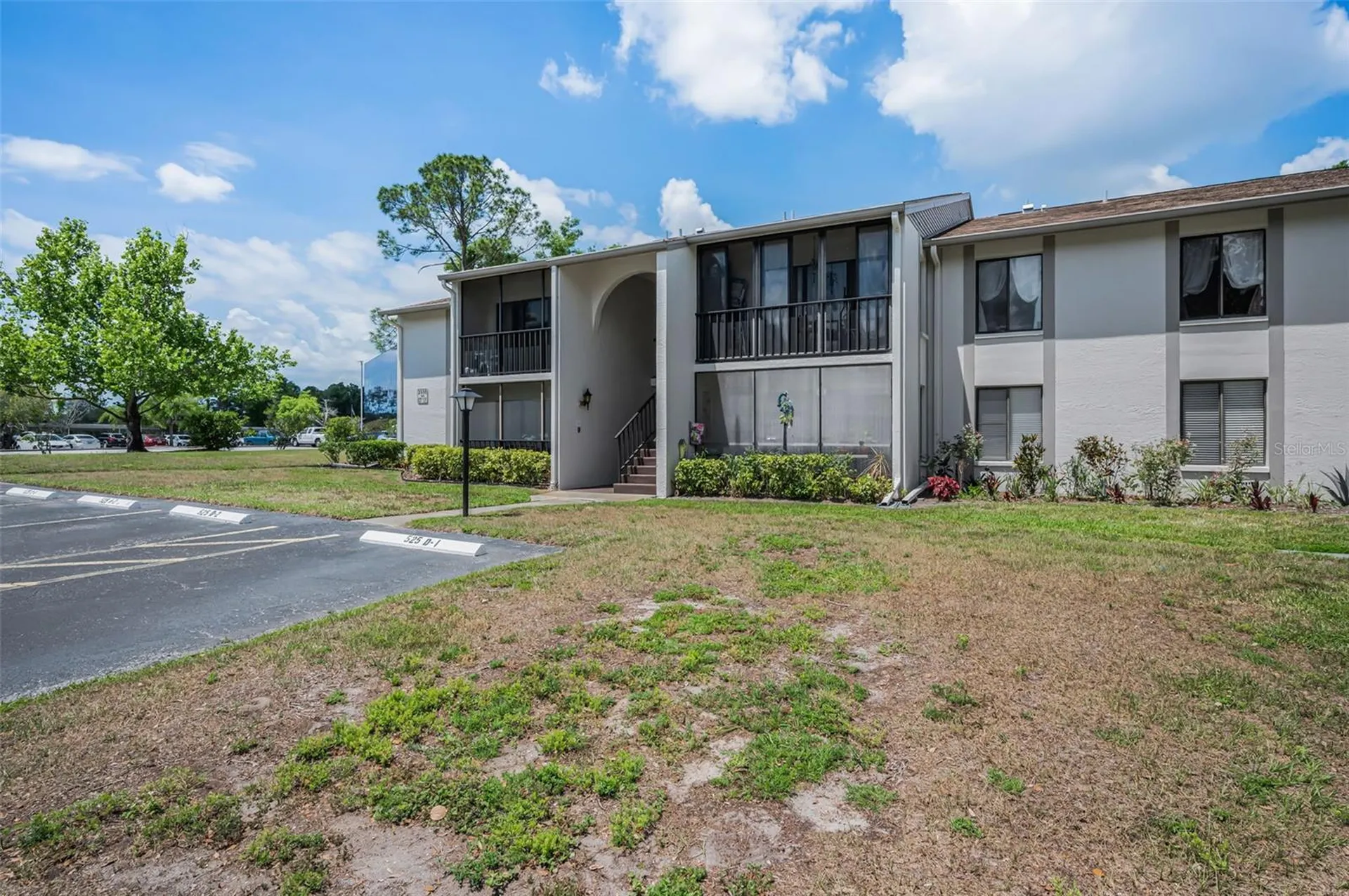 2600 Pine Ridge Way S Palm Harbor FL 34684